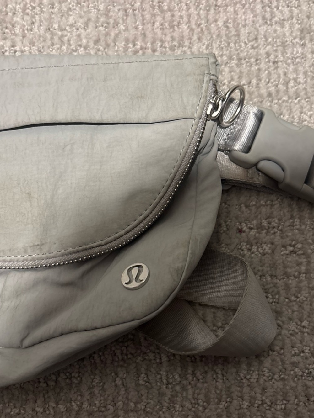 lululemon athletica Light Gray Crossbody/Waist Bag